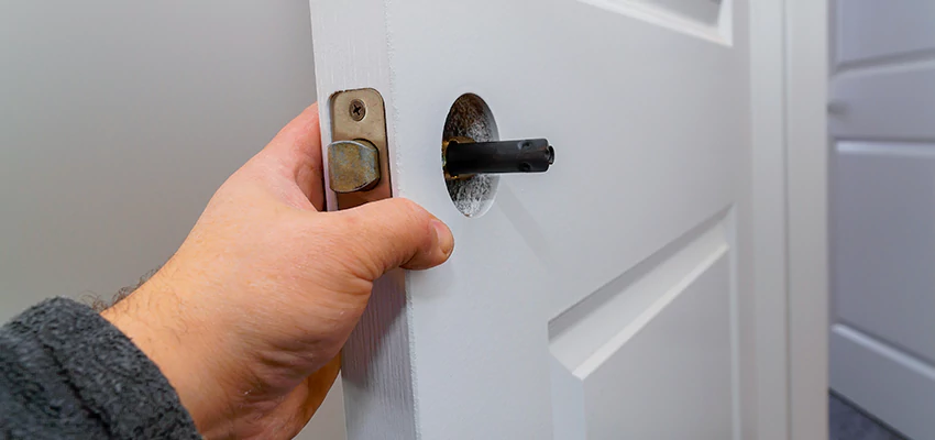 Nighttime Locksmith For Lock Repair in Westlake Village, CA