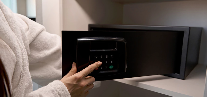 Safe Unlocking Service Company in Westlake Village, California