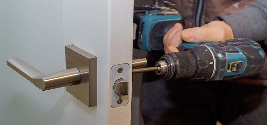 Broken Door Handle Lock Repair in Westlake Village, California