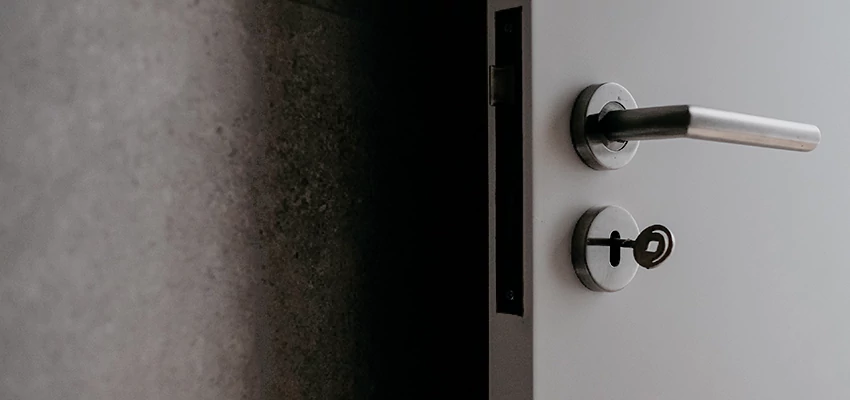 Front Door Handle Repair And Installation in Westlake Village, CA